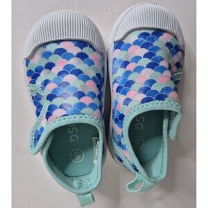 DSG Direct Toddle Girl's Water Shoes Size 5